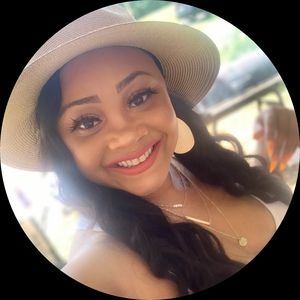 Meet your Posher, Charlesa